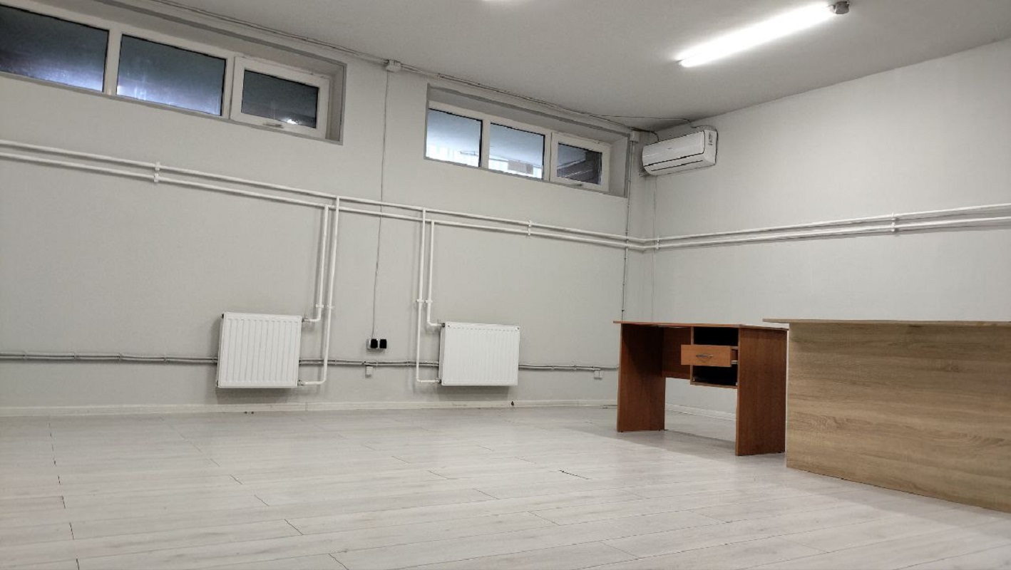 Коммерческая недвижимость на ул. Литературная, 128 м², 128 000$ — FAKTOR