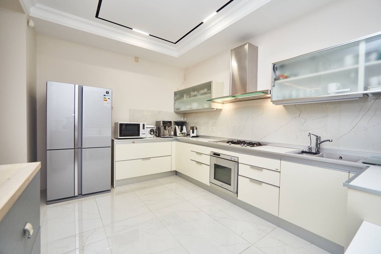 Квартира на ул. Семинарская, 205 м², 495 000$ — FAKTOR