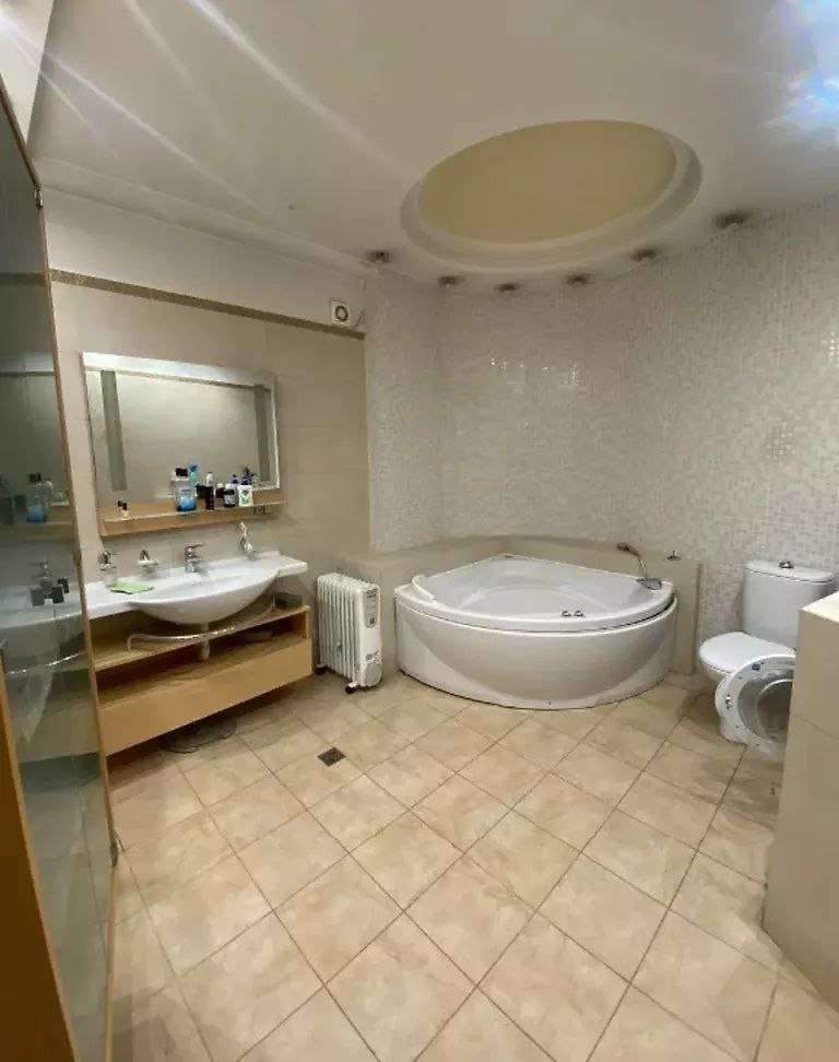 Квартира на ул. Греческая, 220 м², 444 000$ — FAKTOR