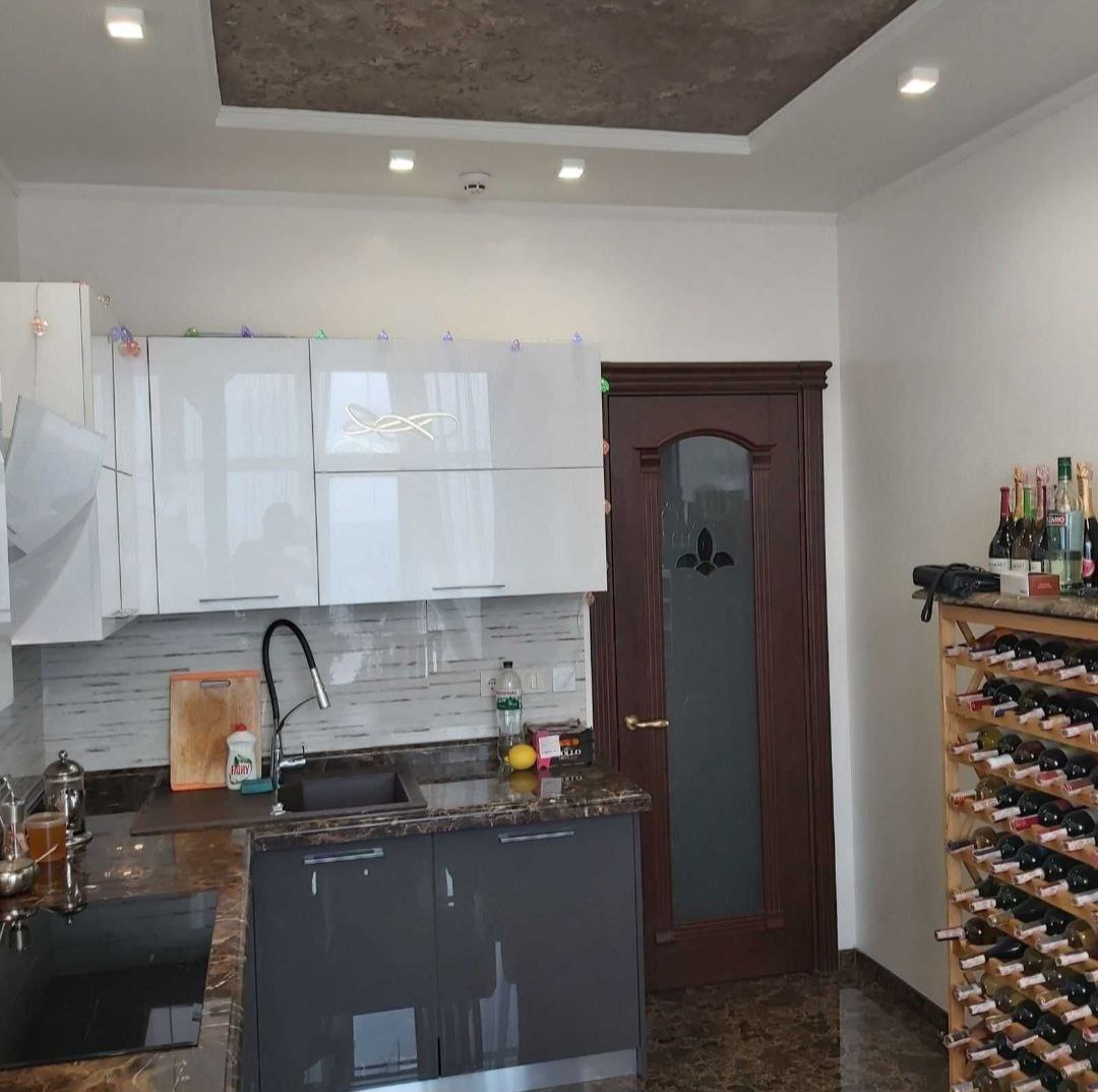 Квартира на вул. Фонтанская дорога (Киевский), 57 м², 90 000$ — FAKTOR