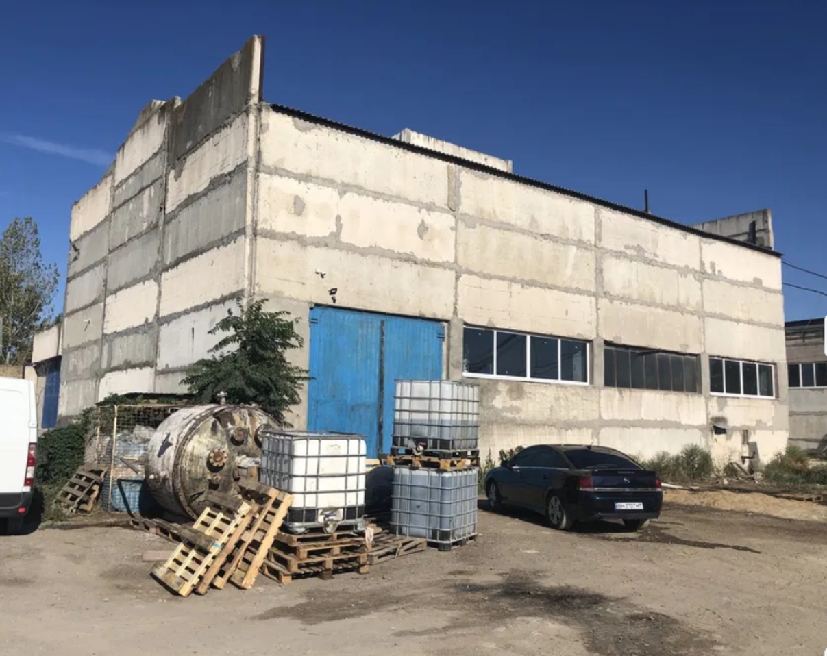 Коммерческая недвижимость на ул. Локомотивная, 655 м², 160 000$ — FAKTOR