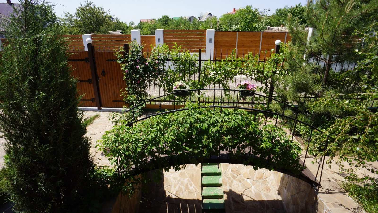 Будинок на вул. Лесная, 230 м², 330 000$ — FAKTOR