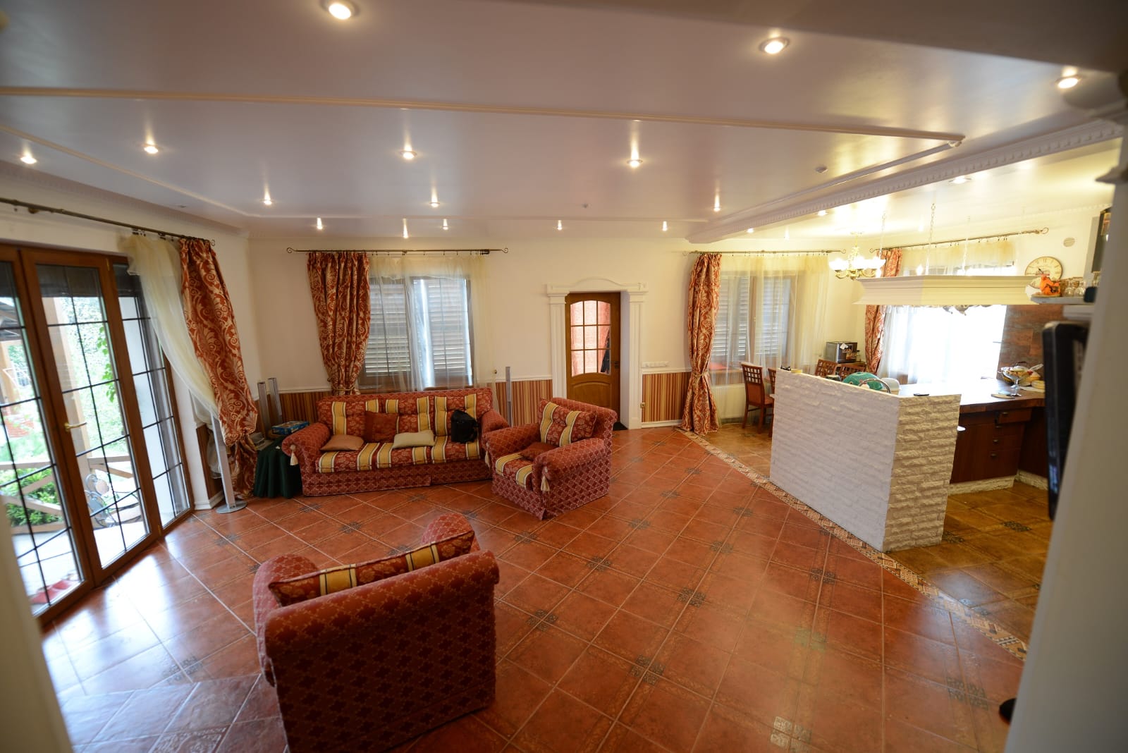Будинок на вул. Лесная, 230 м², 330 000$ — FAKTOR