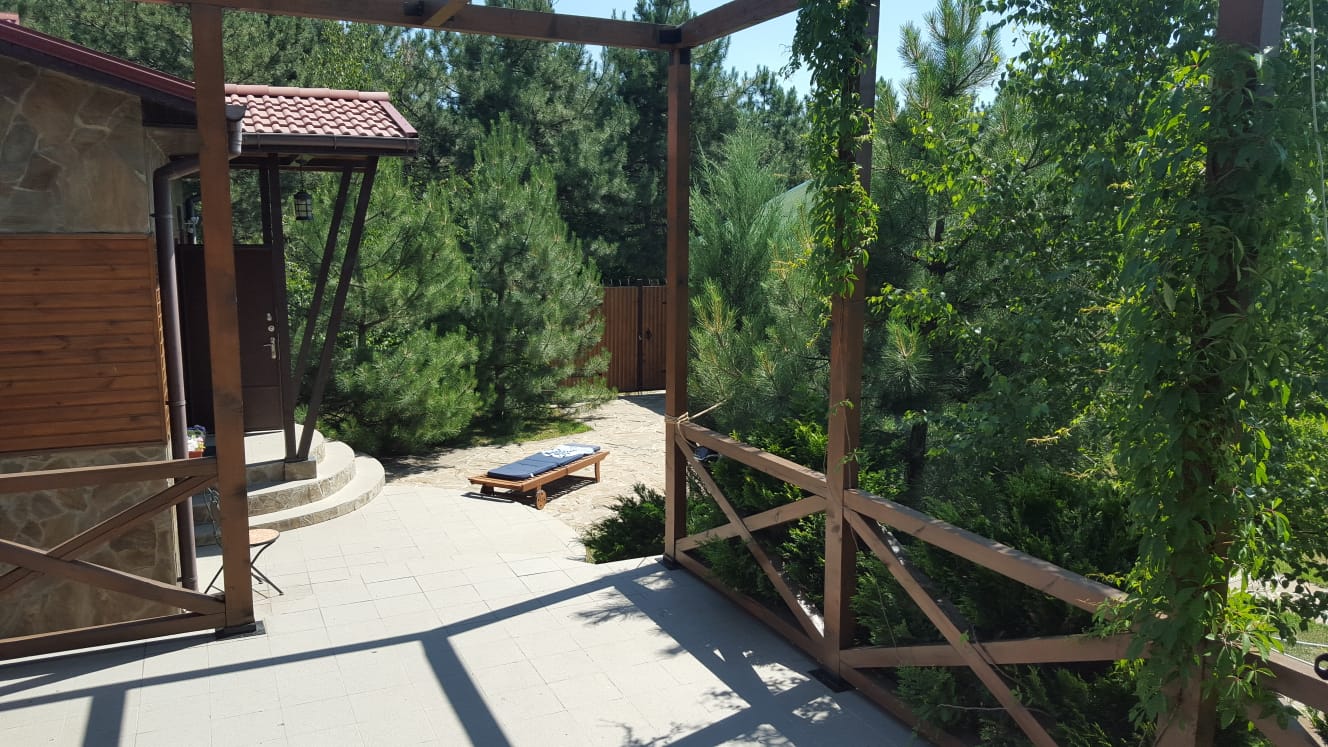 Будинок на вул. Лесная, 230 м², 330 000$ — FAKTOR