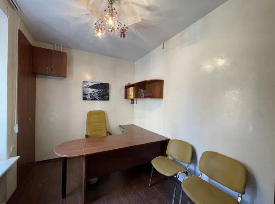 Коммерческая недвижимость на ул. Лейтенанта Шмидта, 152 м², 185 000$ — FAKTOR