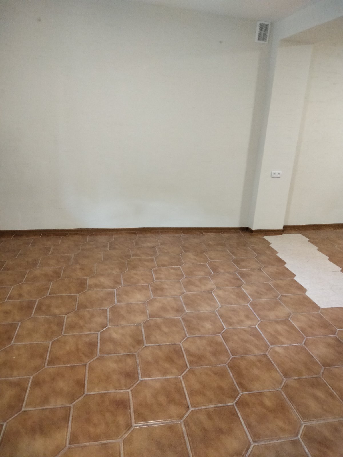 Коммерческая недвижимость на ул. Лейтенанта Шмидта, 152 м², 185 000$ — FAKTOR