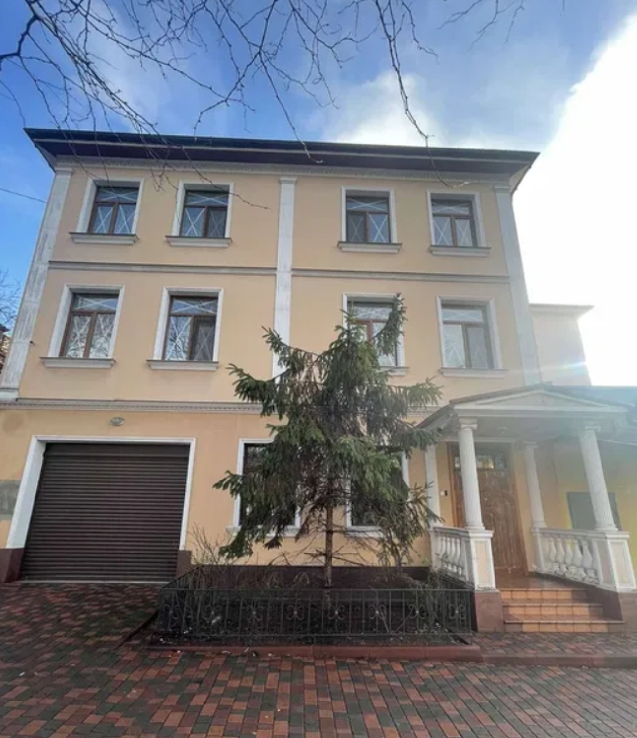 Коммерческая недвижимость на ул. Конная, 412 м², 440 000$ — FAKTOR