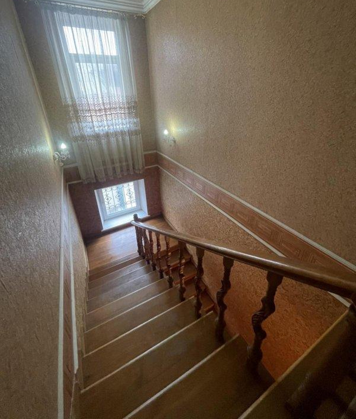 Комерційна нерухомість на вул. Конная, 412 м², 440 000$ — FAKTOR