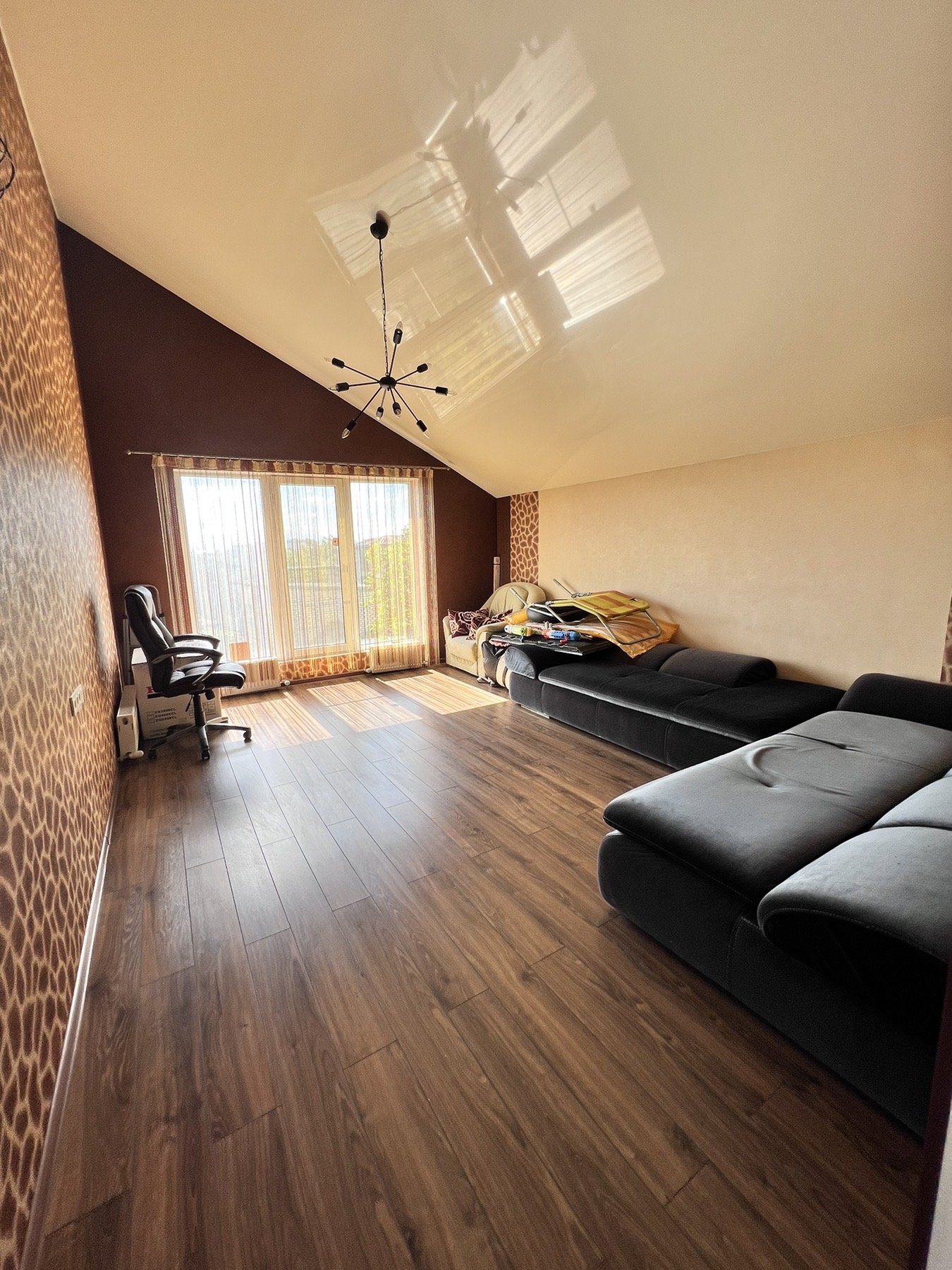 Будинок на вул. Ветеранов, 223 м², 250 000$ — FAKTOR