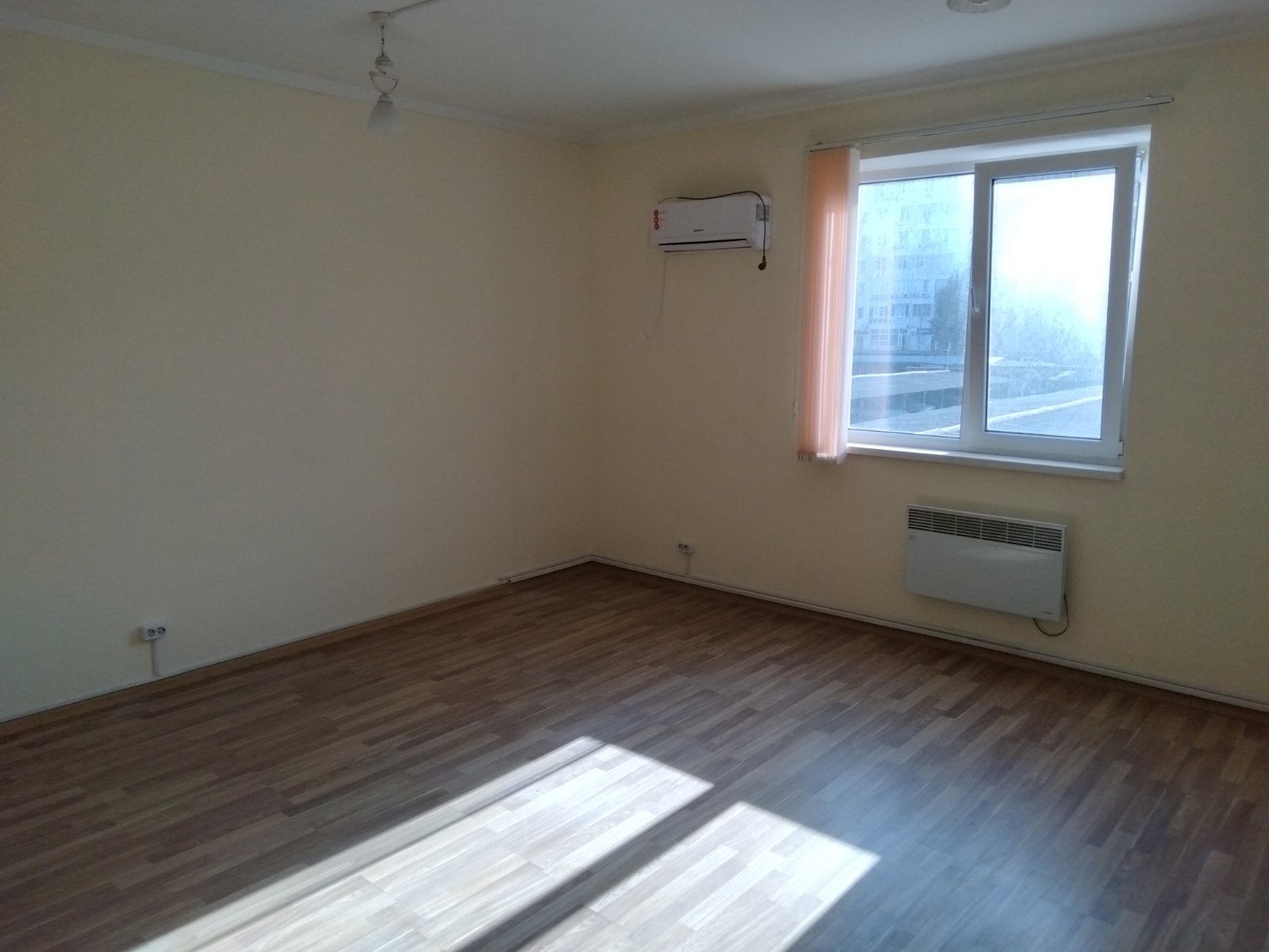 Коммерческая недвижимость на ул. Инглези, 1825 м², 1 500 000$ — FAKTOR