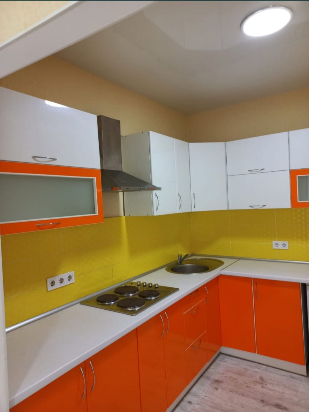 Квартира на ул. Сахарова Академика, 41 м², 42 500$ — FAKTOR