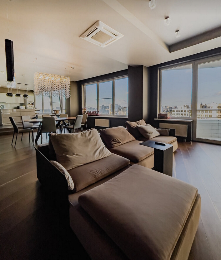 Квартира на ул. Литературная, 215 м², 420 000$ — FAKTOR