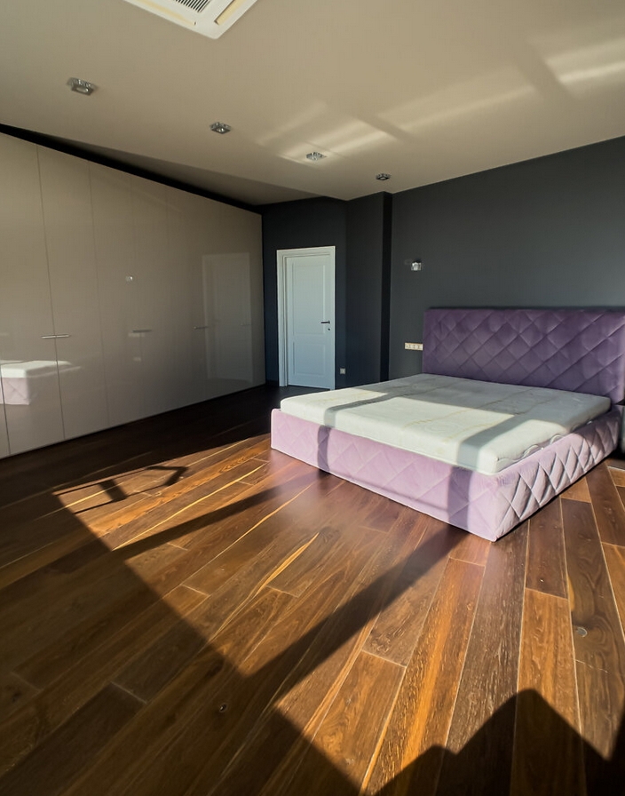 Квартира на ул. Литературная, 215 м², 420 000$ — FAKTOR