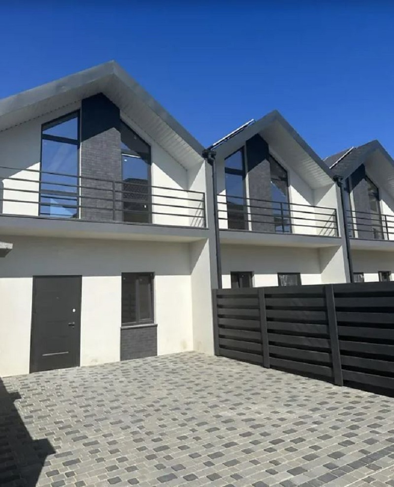 Будинок на вул. Бочарова, 97 м², 100 000$ — FAKTOR