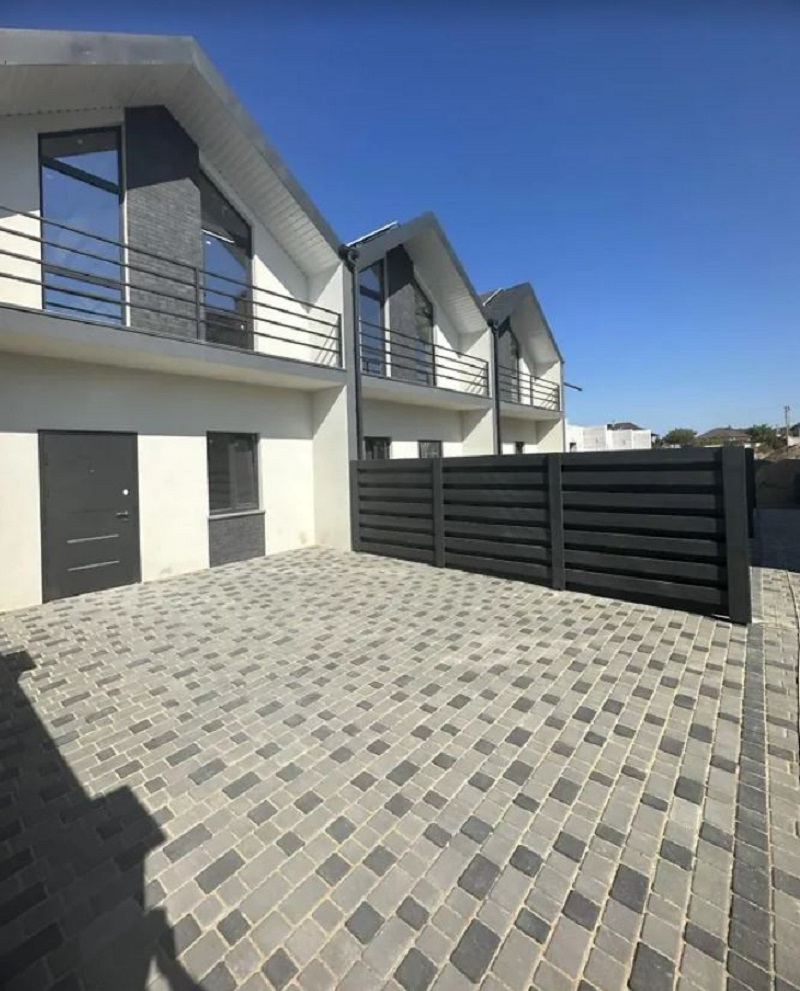 Будинок на вул. Бочарова, 97 м², 100 000$ — FAKTOR