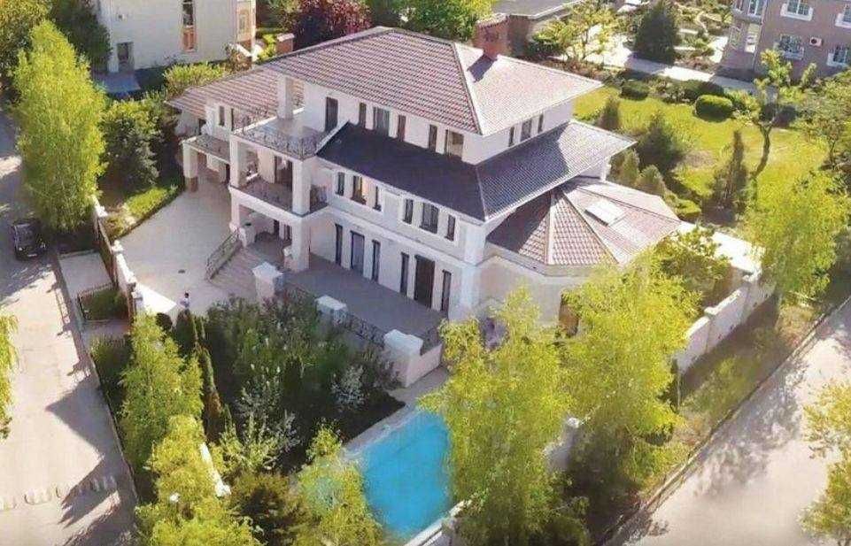 Будинок на вул. Окружная, 625 м², 570 000$ — FAKTOR