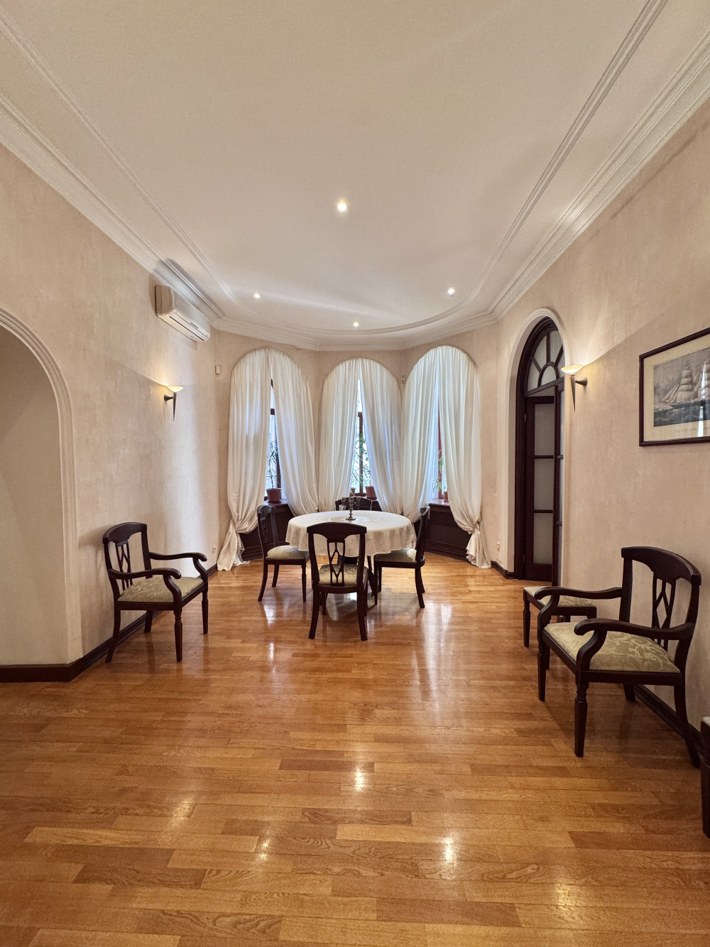 Квартира на ул. Пастера, 160 м², 210 000$ — FAKTOR