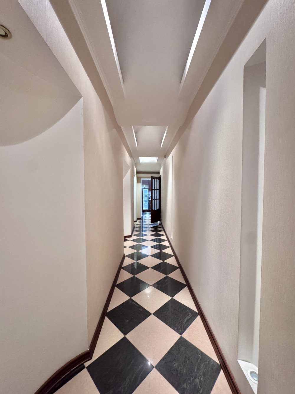 Квартира на ул. Пастера, 160 м², 210 000$ — FAKTOR