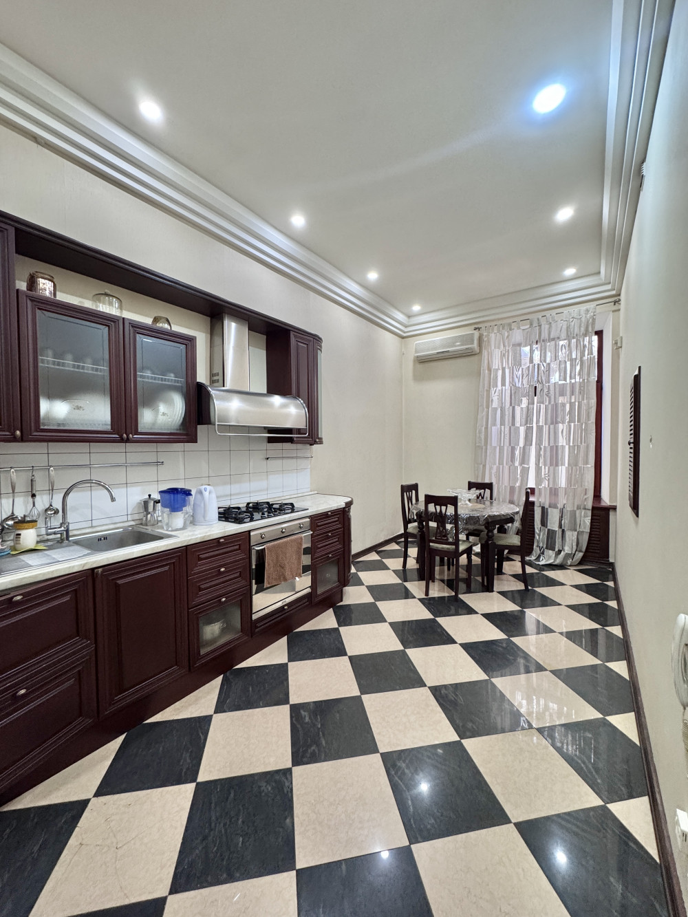 Квартира на ул. Пастера, 160 м², 210 000$ — FAKTOR