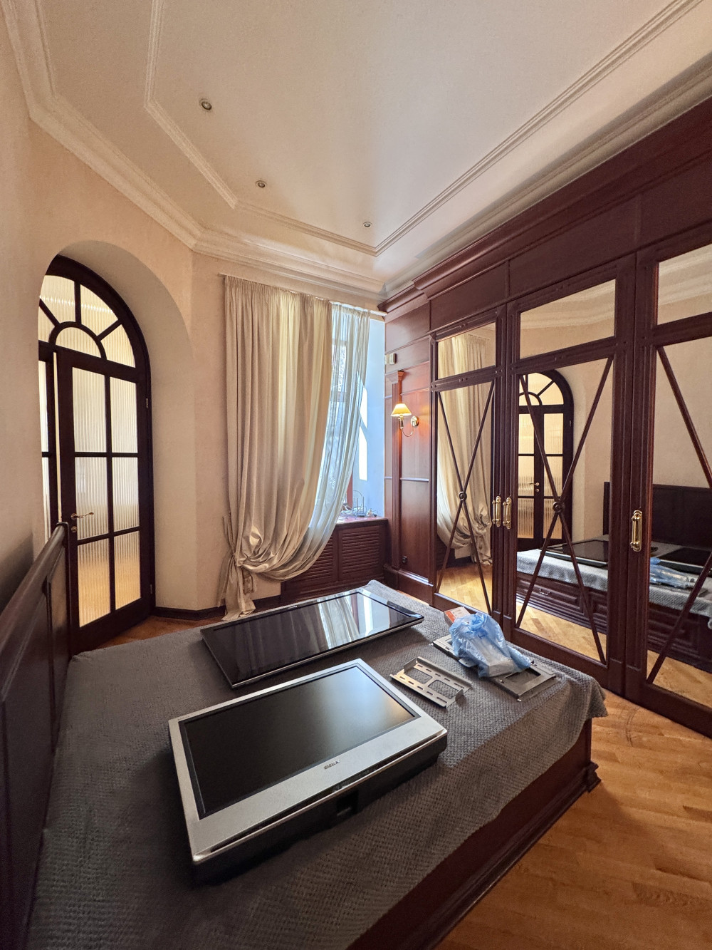 Квартира на ул. Пастера, 160 м², 210 000$ — FAKTOR