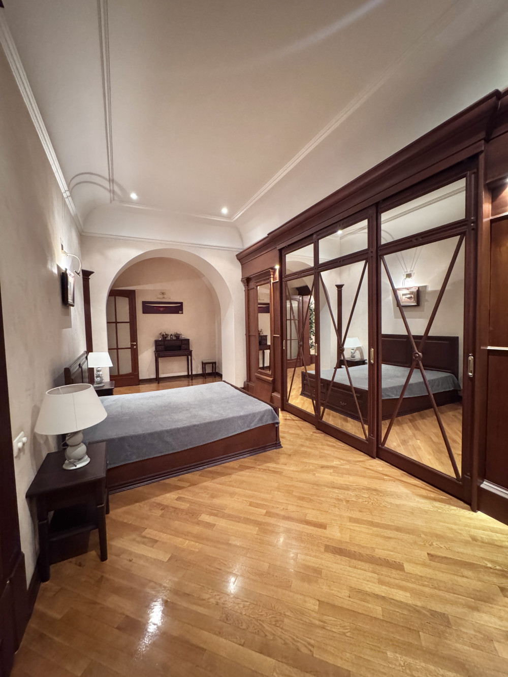 Квартира на ул. Пастера, 160 м², 210 000$ — FAKTOR