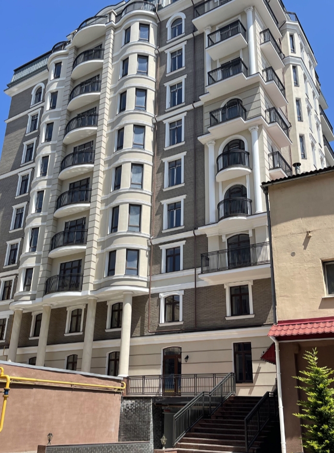 Квартира на ул. Заславского (Бориса Литвака), 125 м², 292 908$ — FAKTOR