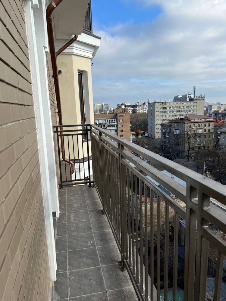 Квартира на ул. Заславского (Бориса Литвака), 219 м², 547 250$ — FAKTOR
