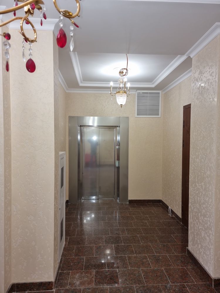 Квартира на ул. Заславского (Бориса Литвака), 219 м², 547 250$ — FAKTOR