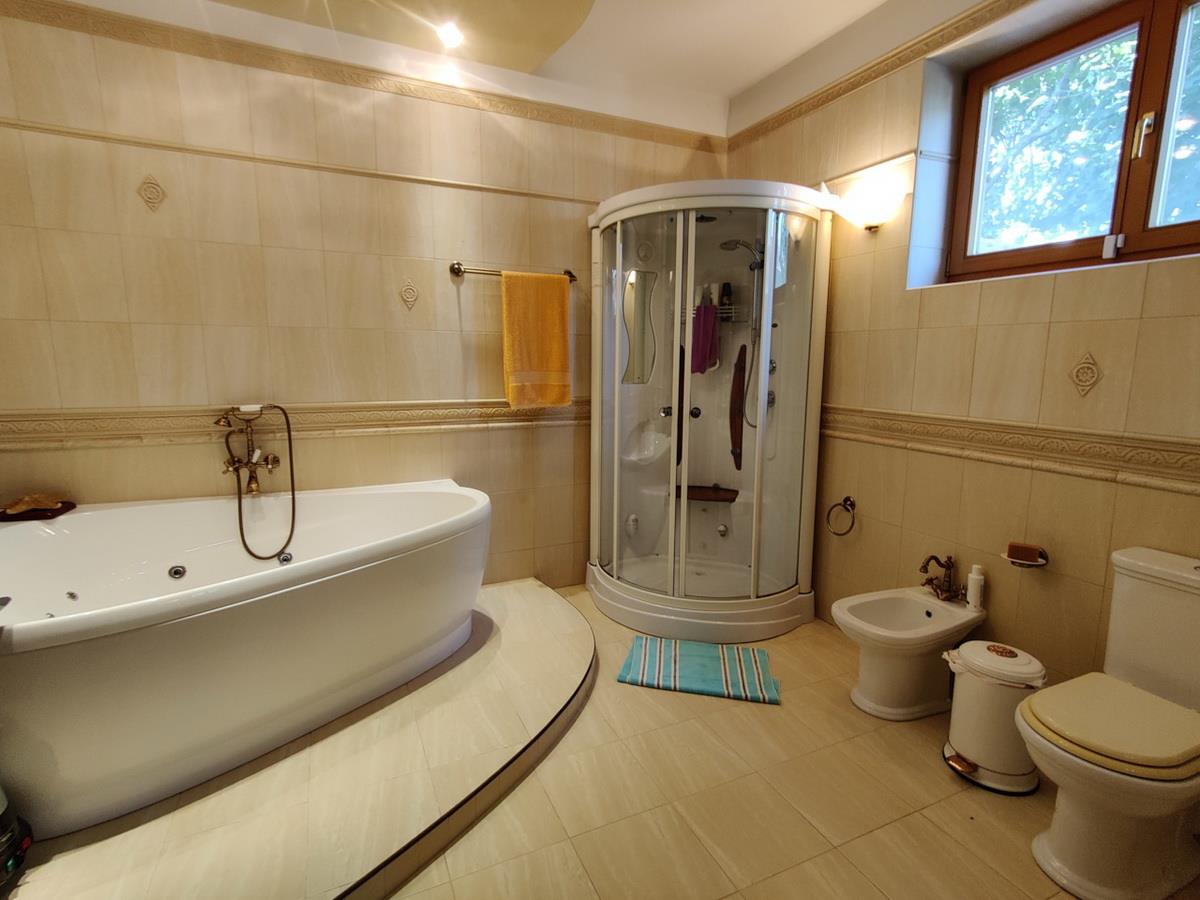 Будинок на вул. Огородная, 506 м², 520 000$ — FAKTOR