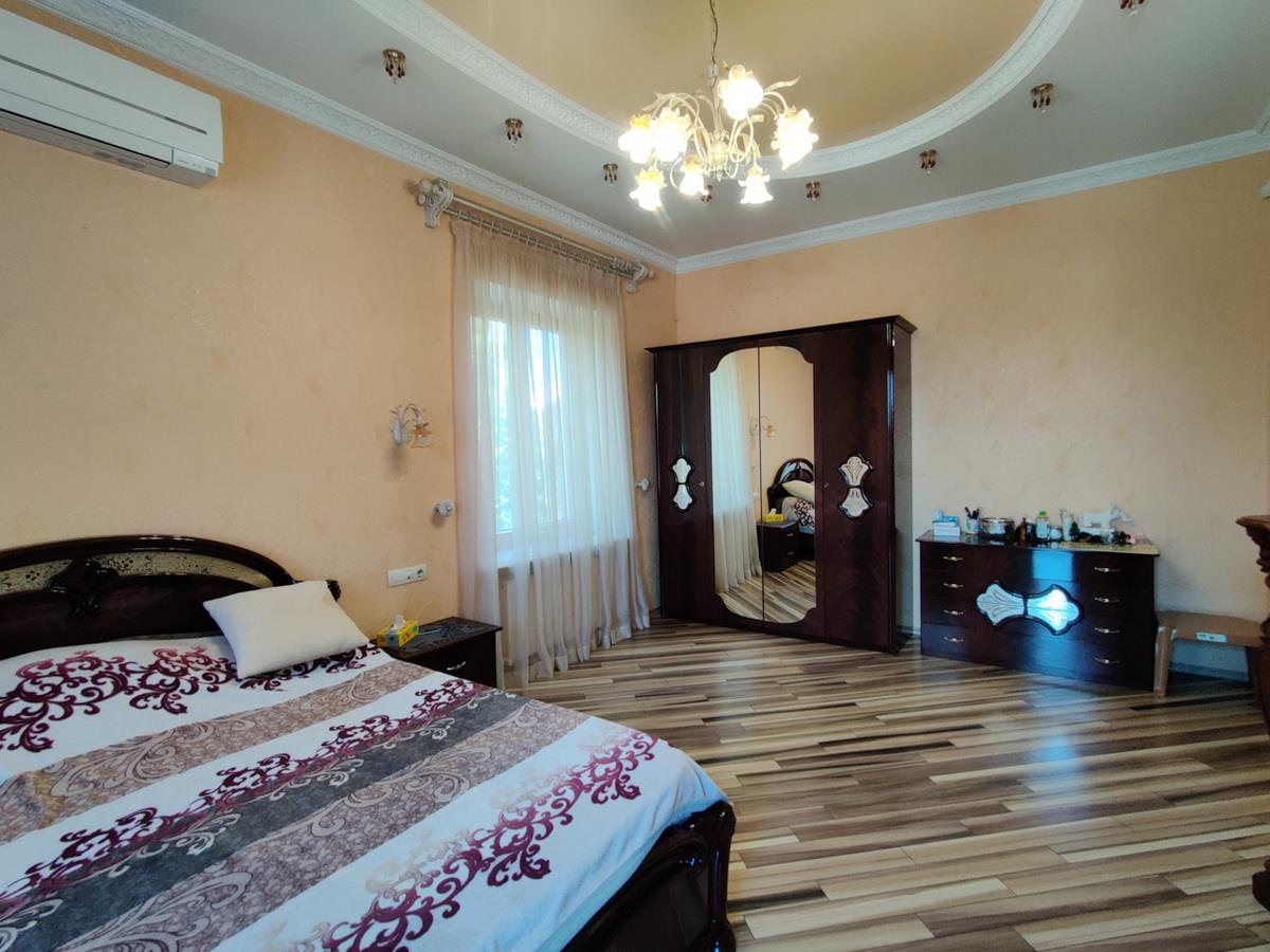 Будинок на вул. Огородная, 506 м², 520 000$ — FAKTOR