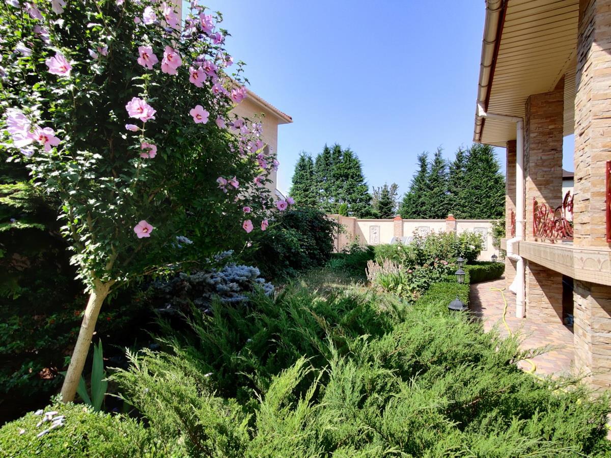 Будинок на вул. Огородная, 506 м², 520 000$ — FAKTOR