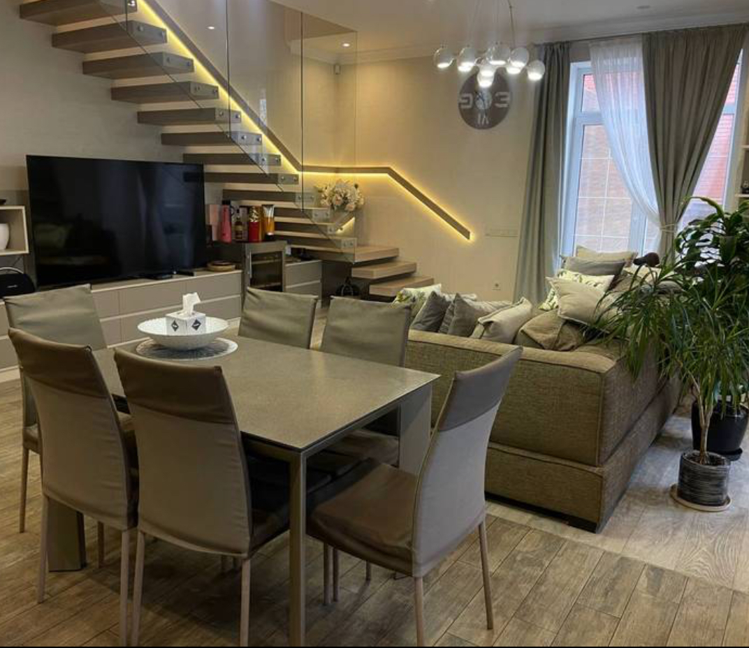 Квартира на вул. Львовский переулок, 180 м², 330 000$ — FAKTOR