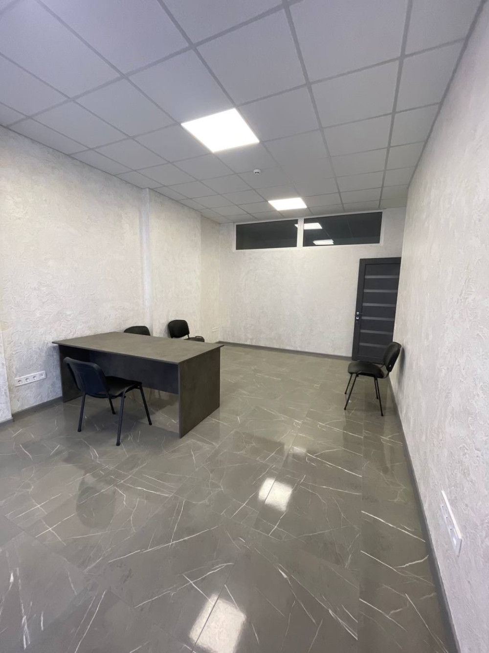 Коммерческая недвижимость на ул. Французский бульвар, 90 м², 180 000$ — FAKTOR