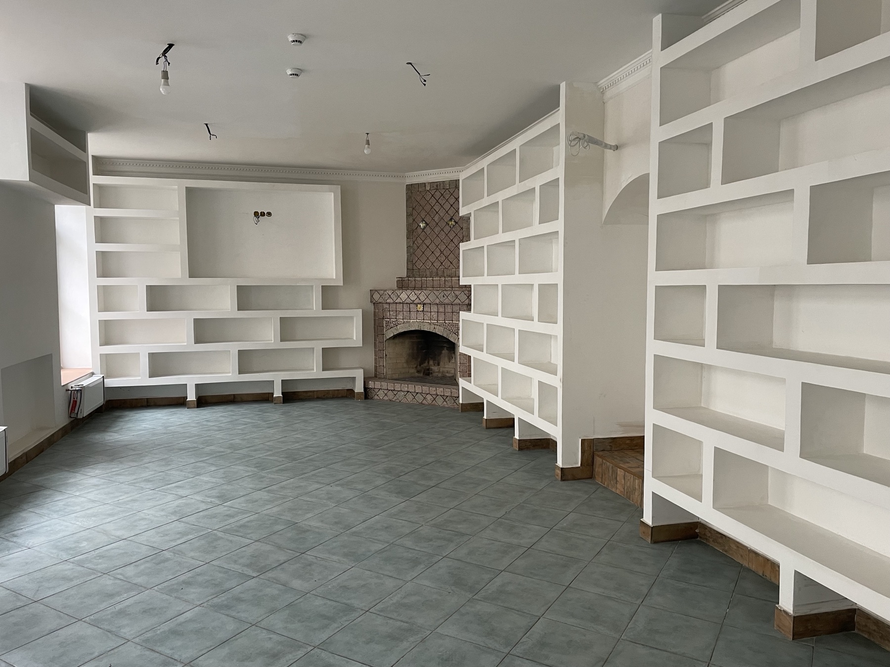 Коммерческая недвижимость на ул. Екатерининская, 588 м², 850 000$ — FAKTOR