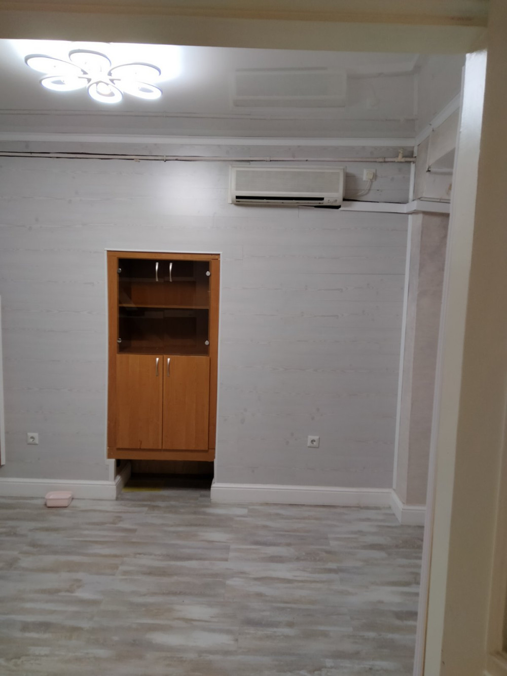 Коммерческая недвижимость на ул. Соборная площадь, 76 м², 300 000$ — FAKTOR