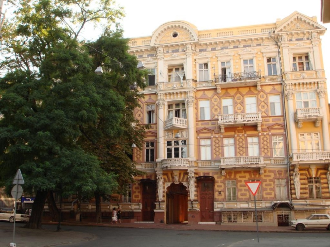 Коммерческая недвижимость на ул. Гоголя, 186 м², 240 000$ — FAKTOR