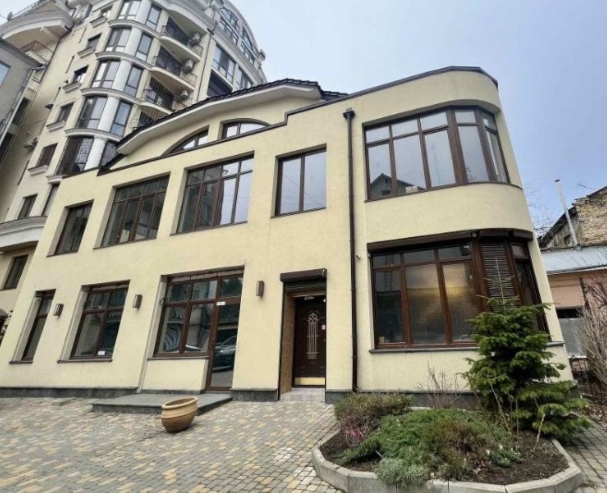 Комерційна нерухомість на вул. Маразлиевская, 455 м², 900 000$ — FAKTOR