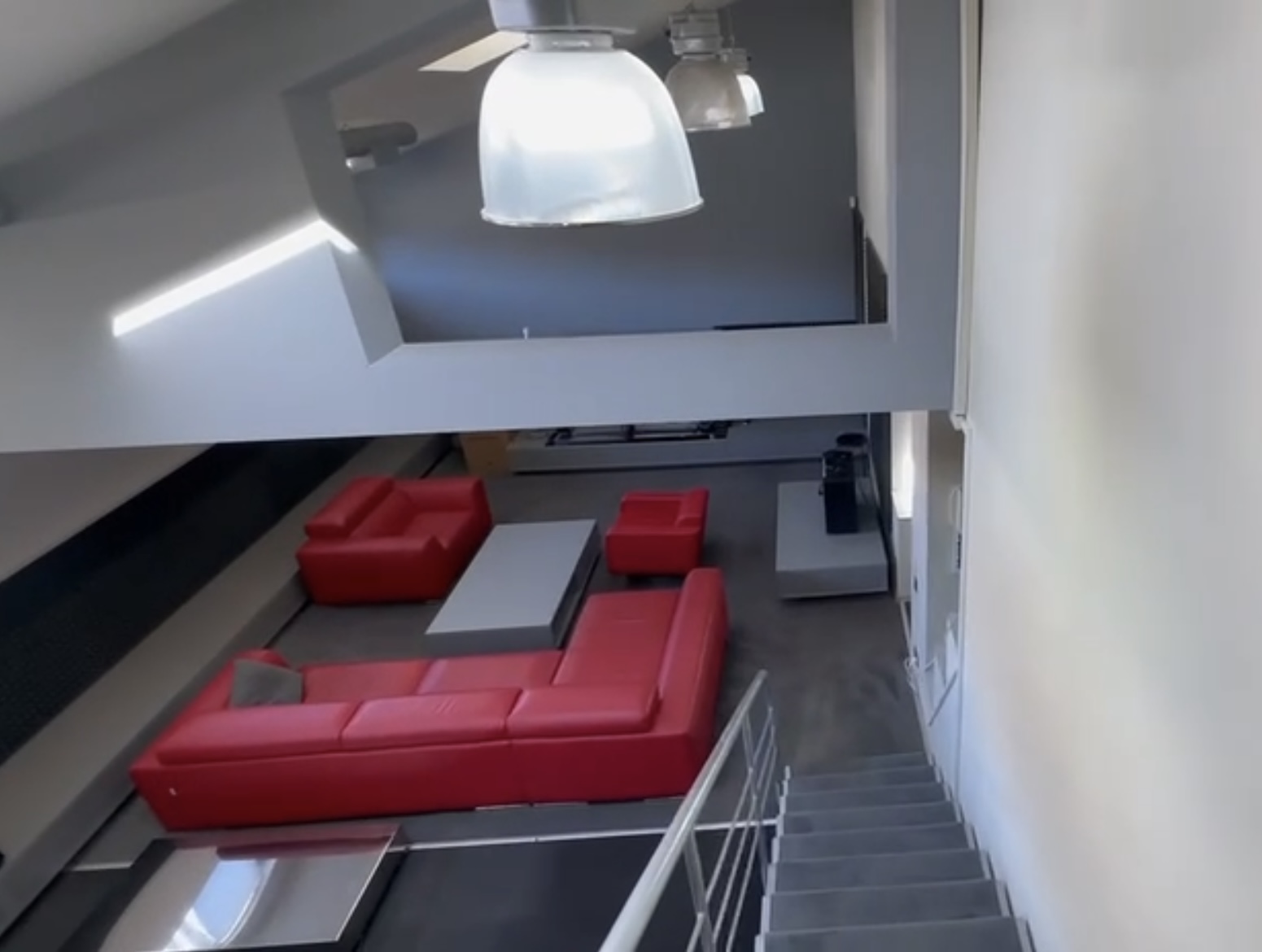 Коммерческая недвижимость на ул. Сабанеев Мост, 190 м², 230 000$ — FAKTOR