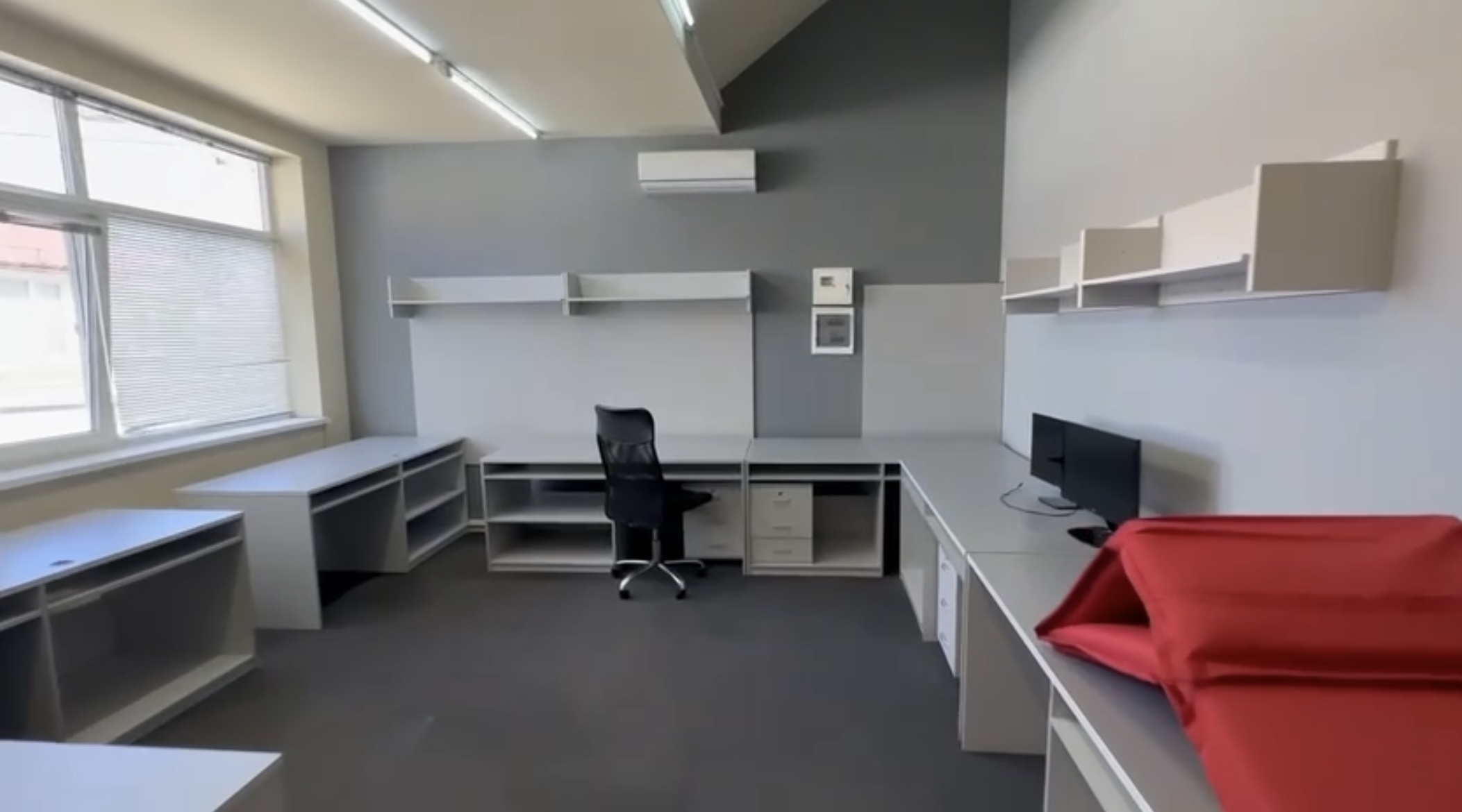 Коммерческая недвижимость на ул. Сабанеев Мост, 190 м², 230 000$ — FAKTOR