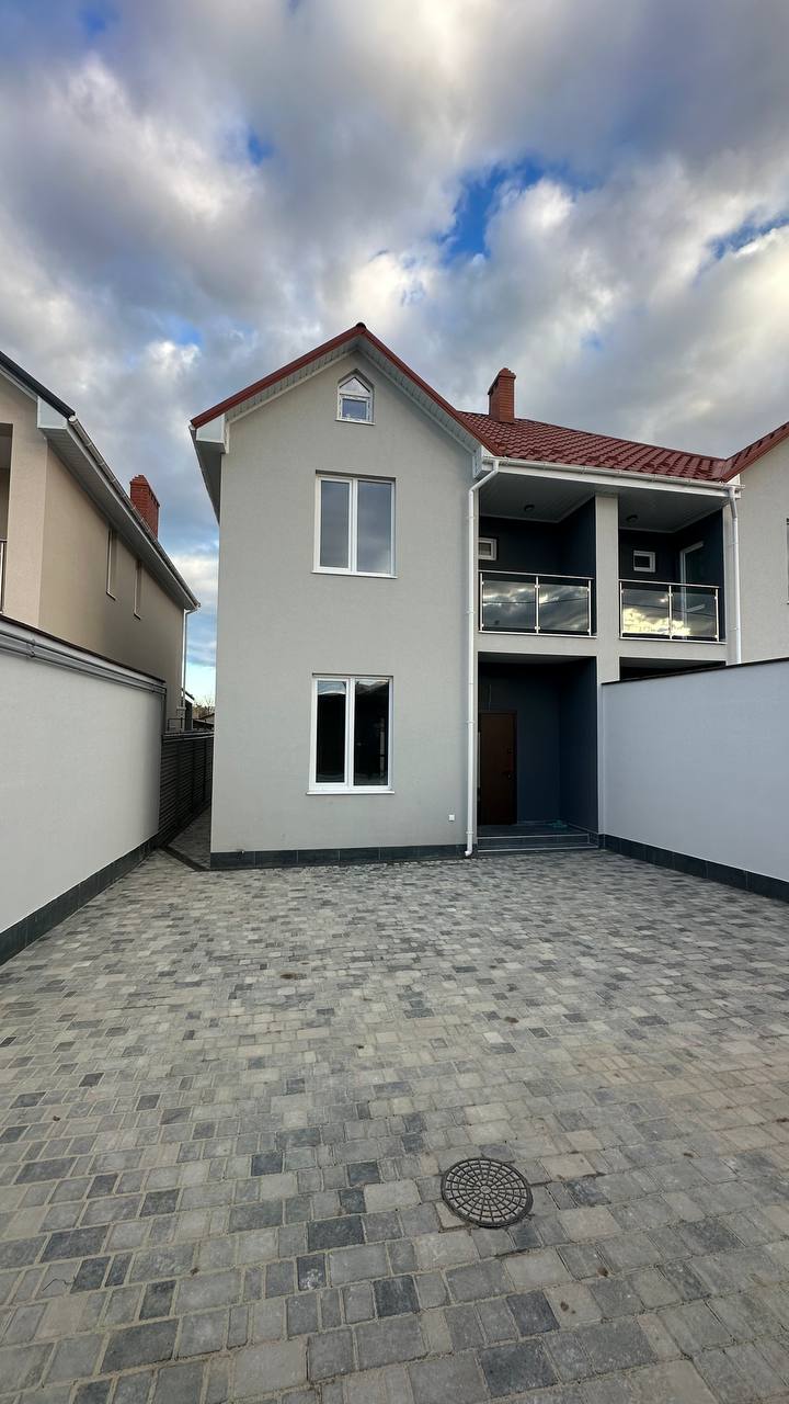 Будинок на вул. Полевая, 105 м², 135 000$ — FAKTOR