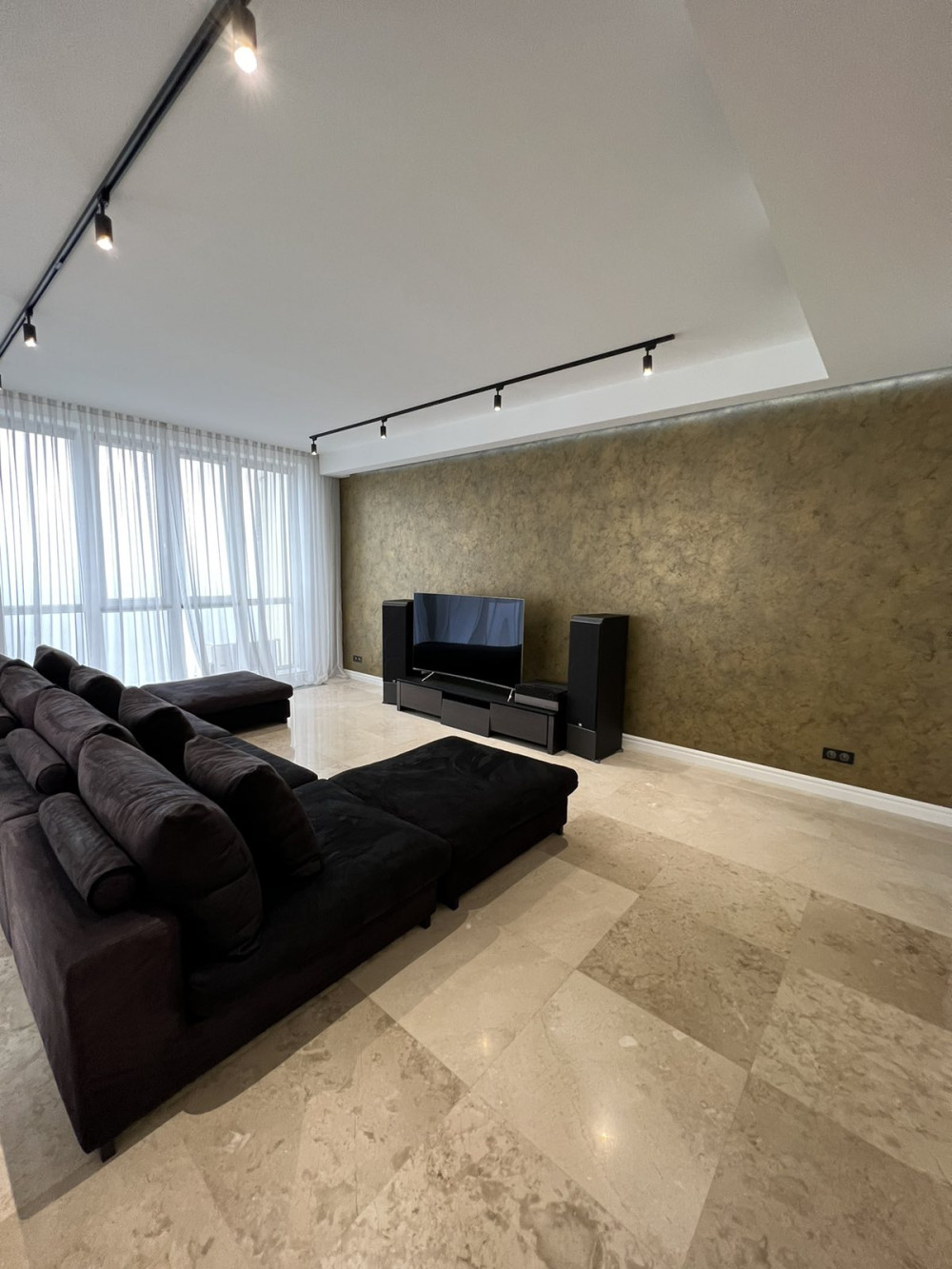 Квартира на вул. Литературная, 141 м², 280 000$ — FAKTOR
