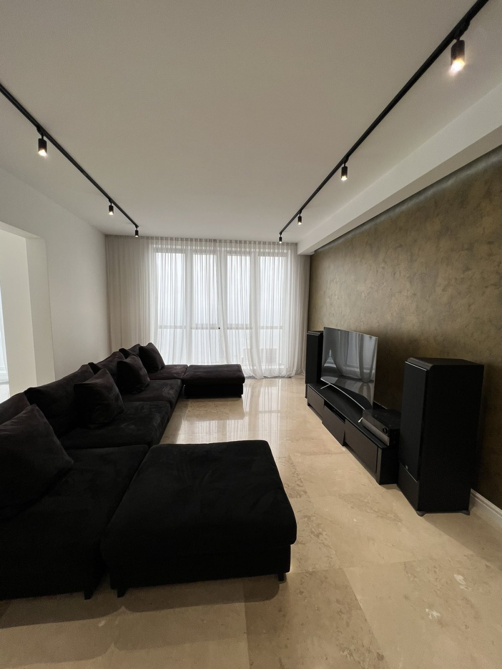 Квартира на вул. Литературная, 141 м², 280 000$ — FAKTOR