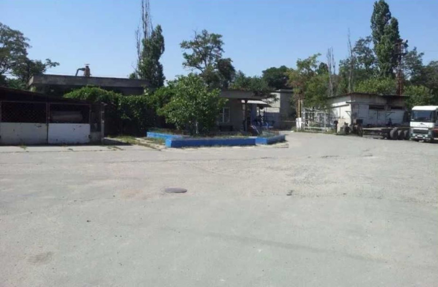 Комерційна нерухомість на вул. Михаила Грушевского, 15600 м², 2 500 000$ — FAKTOR