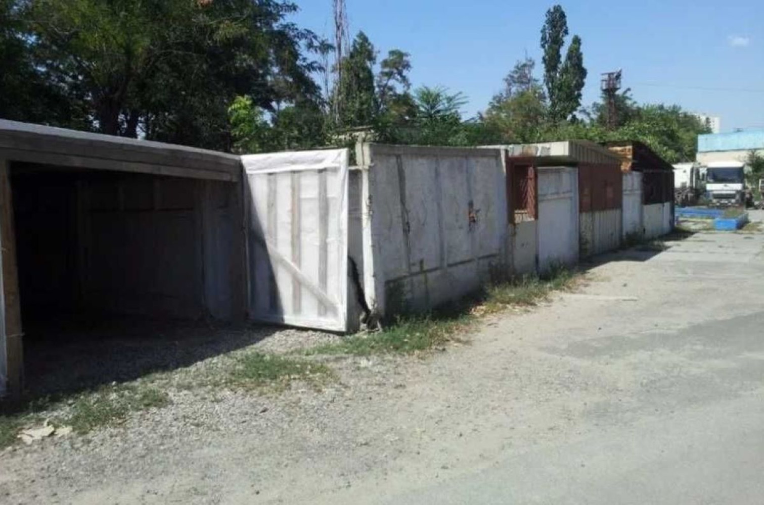 Комерційна нерухомість на вул. Михаила Грушевского, 15600 м², 2 500 000$ — FAKTOR