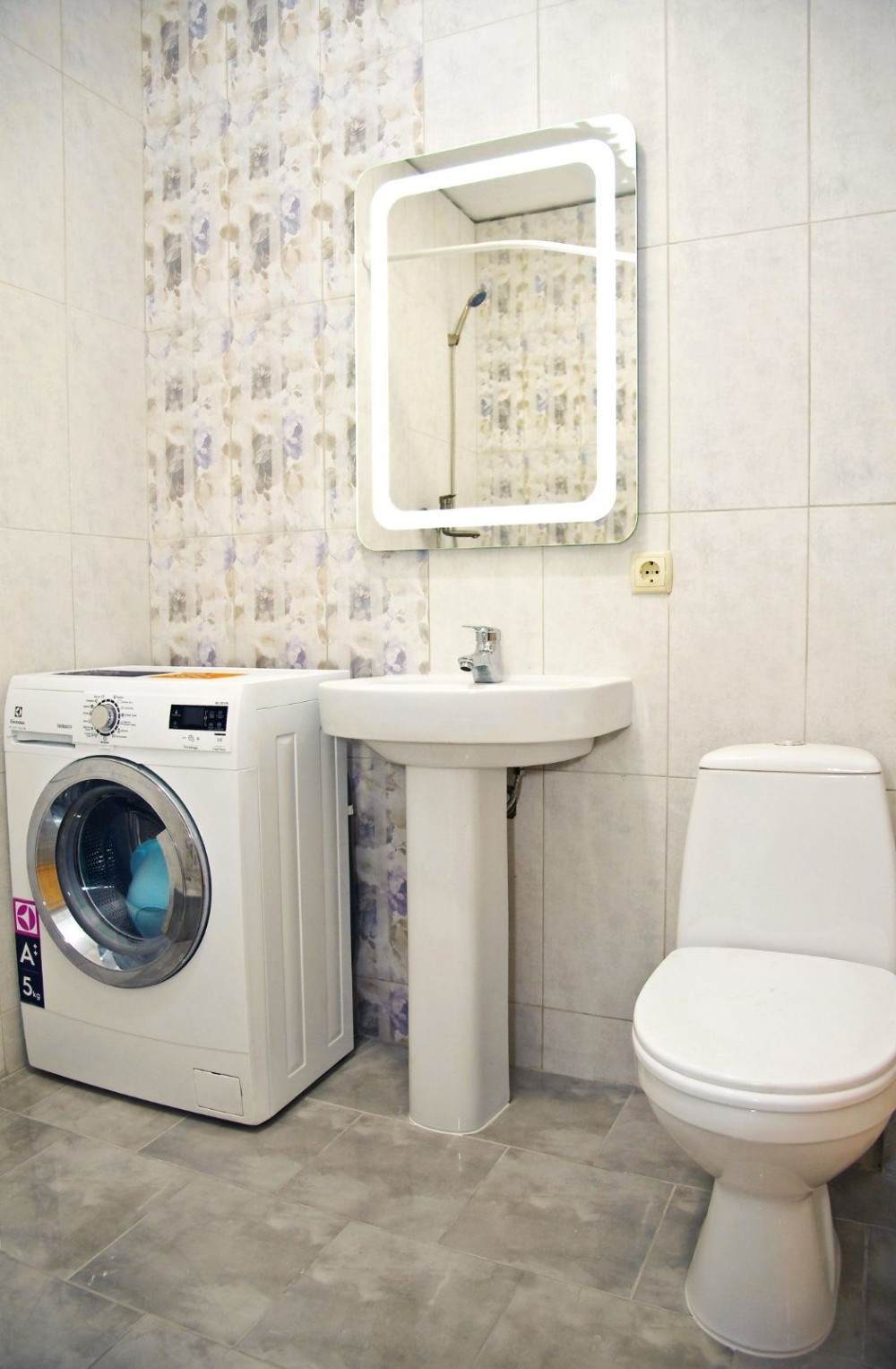 Комерційна нерухомість на вул. Долгая, 320 м², 289 000$ — FAKTOR