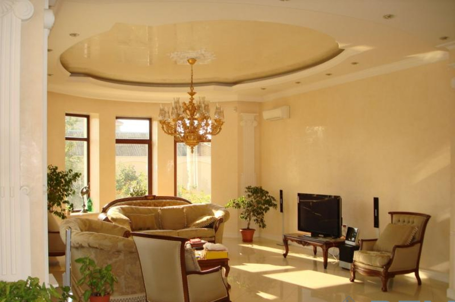 Дом на ул. Костанди, 770 м², 2 500 000$ — FAKTOR