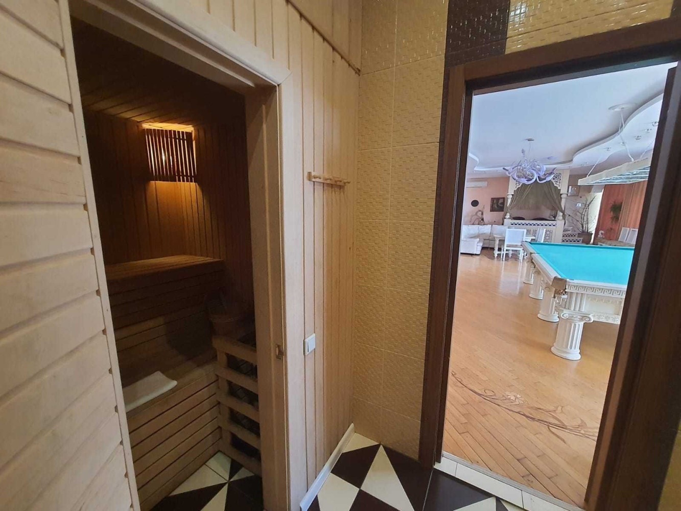 Коммерческая недвижимость на ул. Гагаринское Плато, 257 м², 490 000$ — FAKTOR