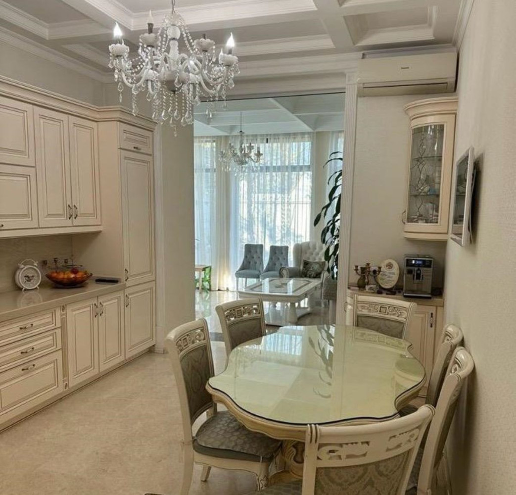 Дом на ул. Дмитриевская (Донского) (Фонтан), 490 м², 1 000 000$ — FAKTOR