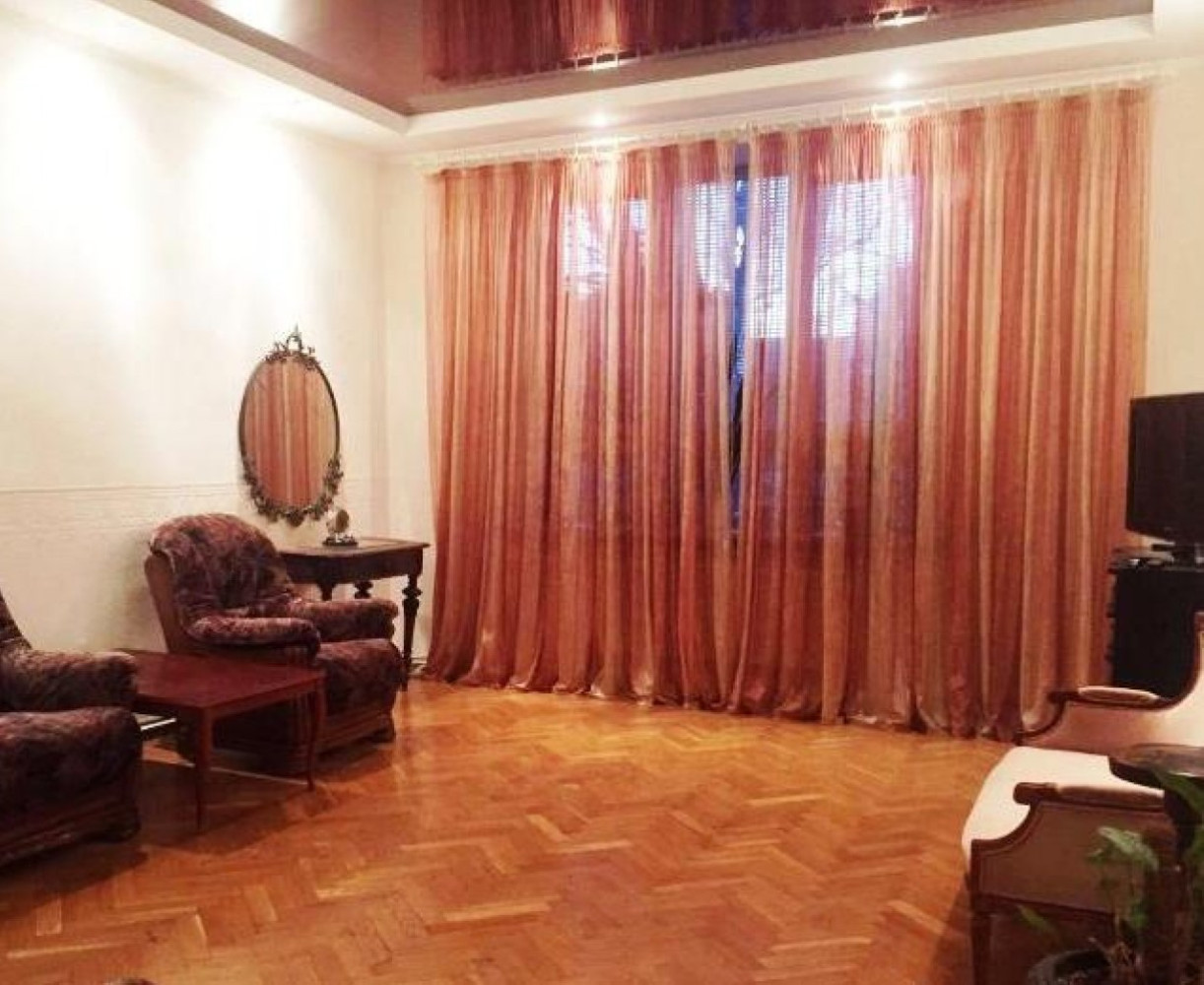 Квартира на ул. Троицкая, 76 м², 75 000$ — FAKTOR