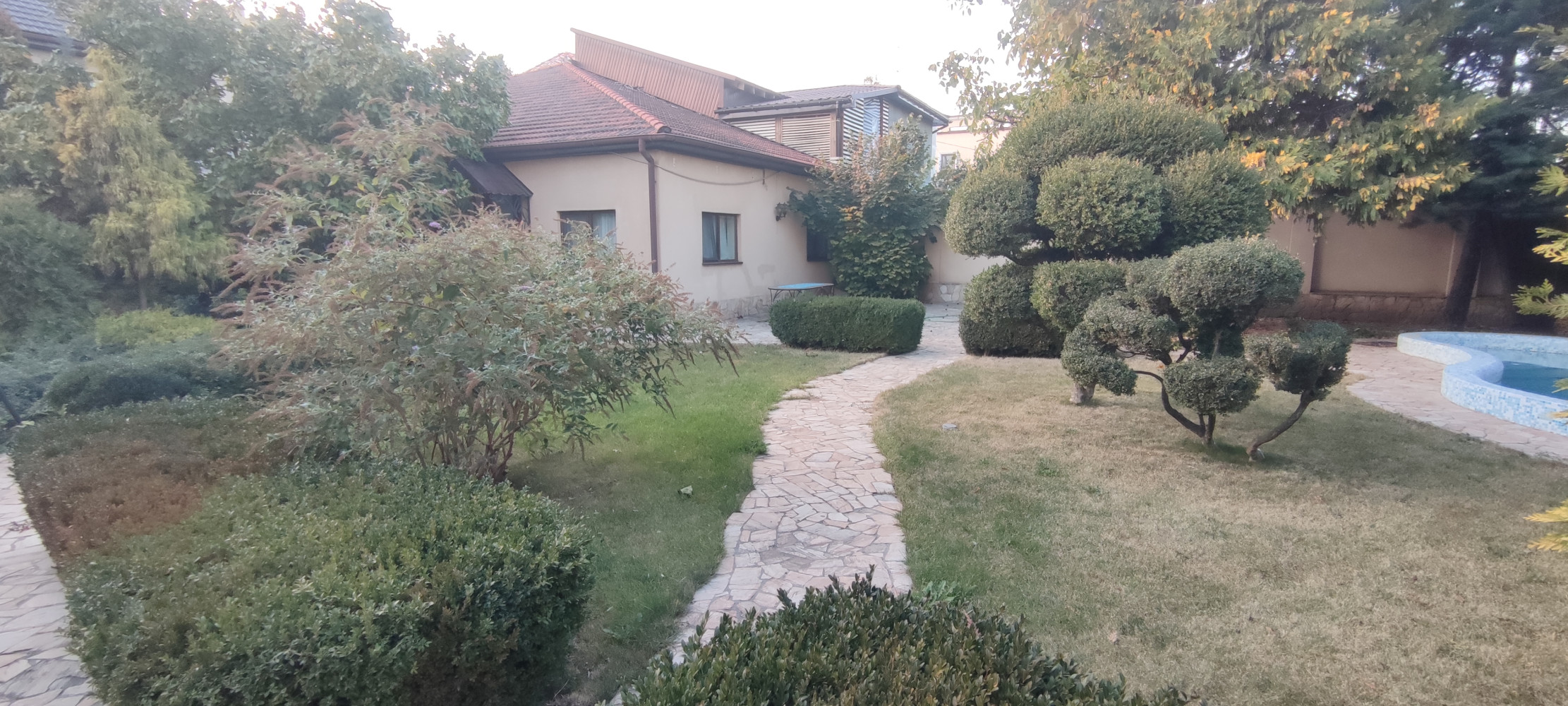 Дом на ул. Львовская, 665 м², 1 200 000$ — FAKTOR